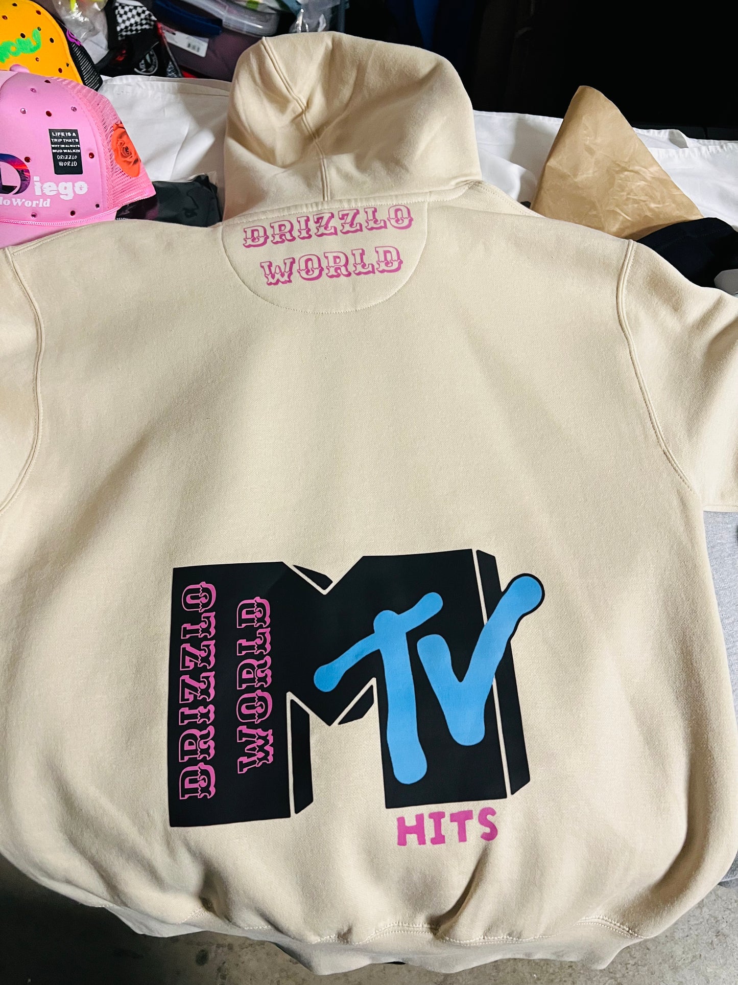 Drizzlo MT Hits Hoodie-Beige